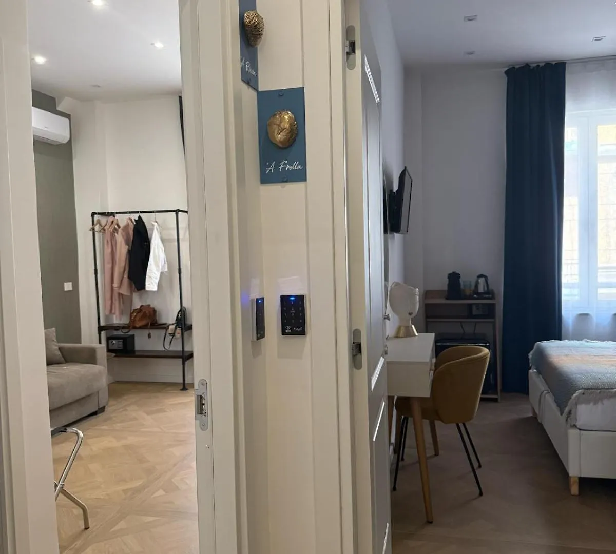 Dulcis In Fundo Hotel Naples 0*,  Italy